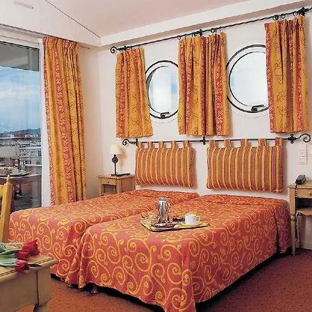 Park&Suites Elegance Le Cannet Hotel 3*
